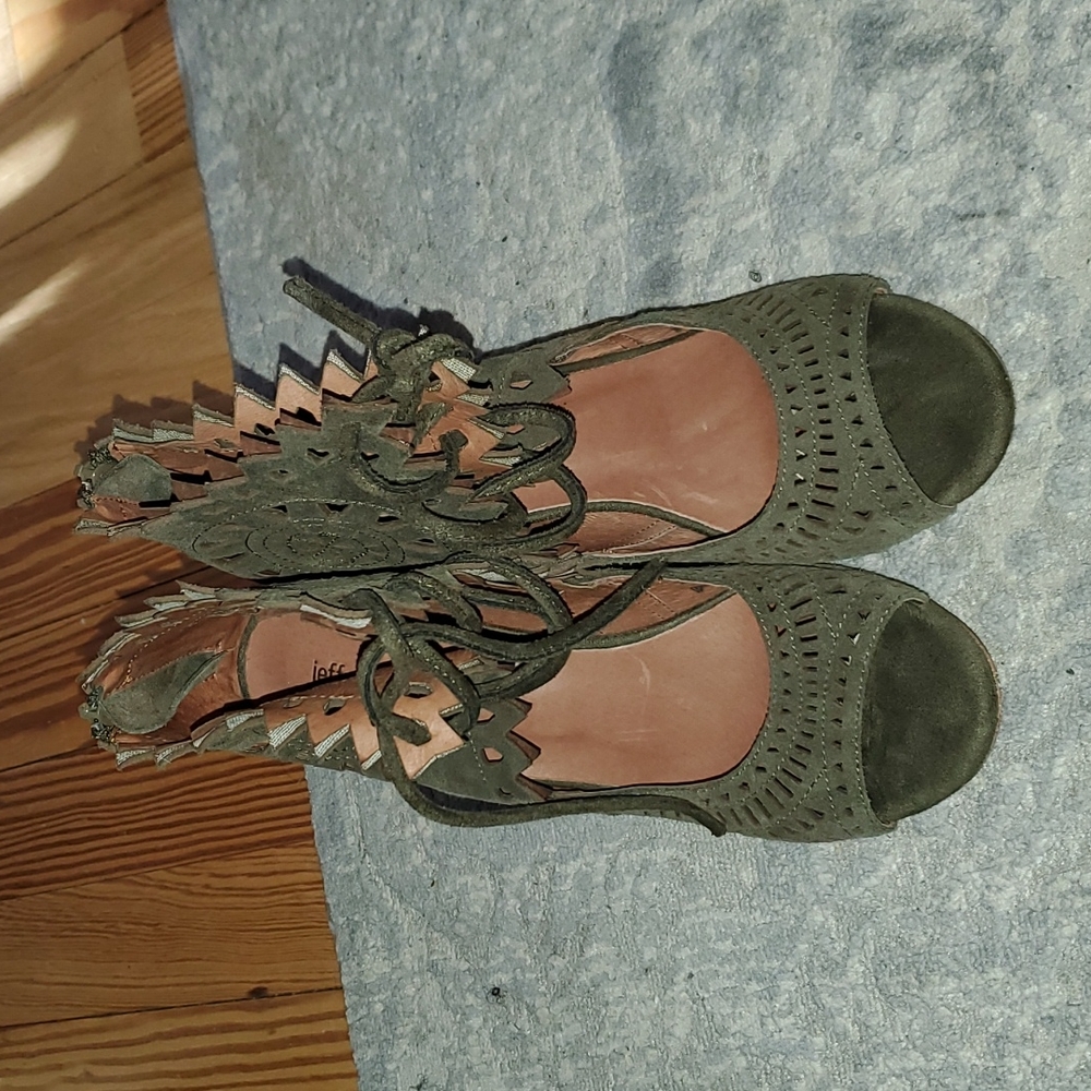 *Brand New* Jeffrey Campbell Cordia Peep Toe Heels